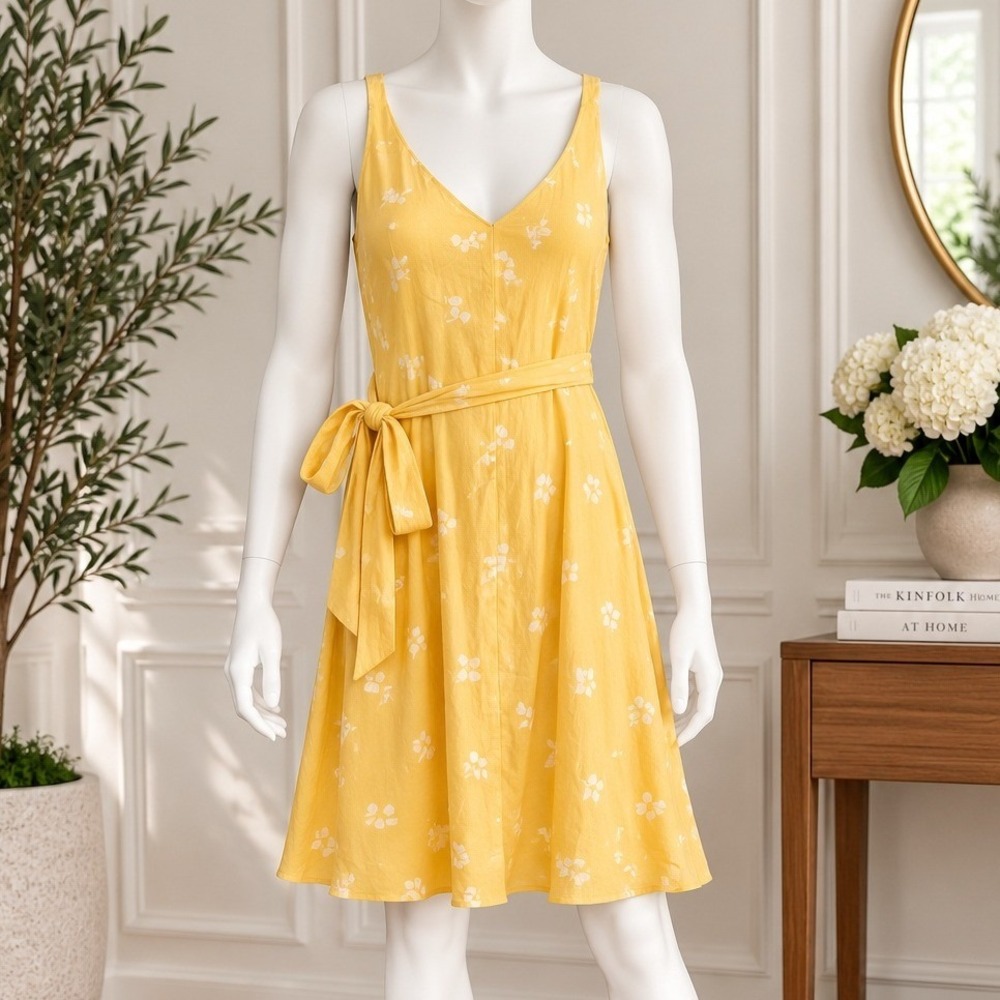 Gilli Womens Dress Yellow White Floral Tie Waist Sleeveless Small
